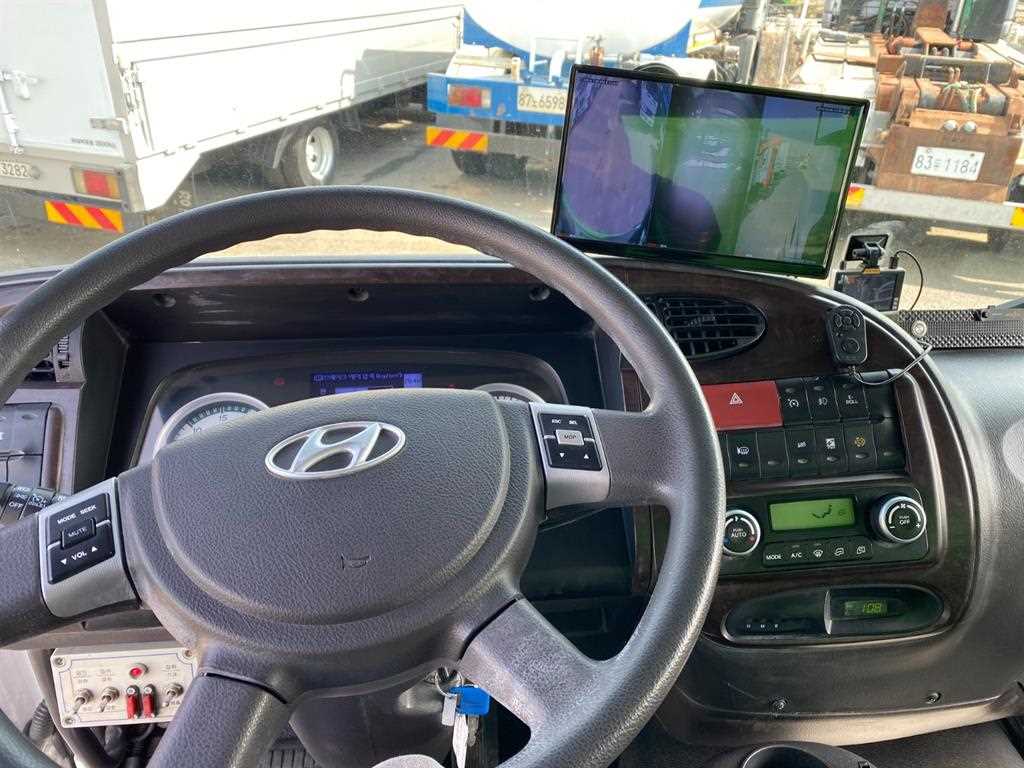 현대 메가트럭 5톤 압착식 진개차 2018년식 주행 179,964km 중고 화물차 상세 이미지 14