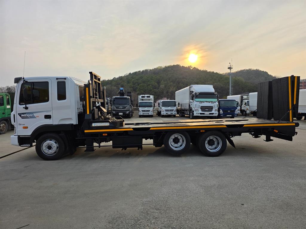현대 뉴메가 4.5톤 대흥특장 미니추레라 셀프로더 2009년식 주행 606,899km 중고 화물차 상세 이미지 5