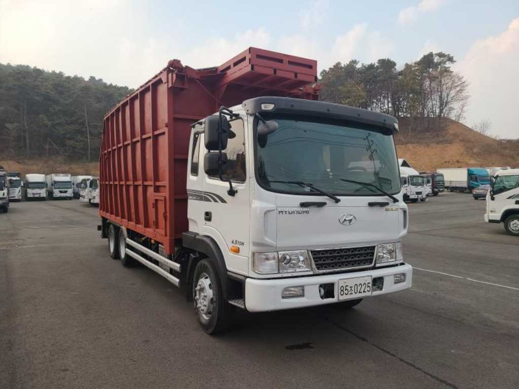 2018년식 주행 42,467km 현대 메가트럭 5톤 히아브 10000XG 집게차 중고 화물차 상세 이미지 2