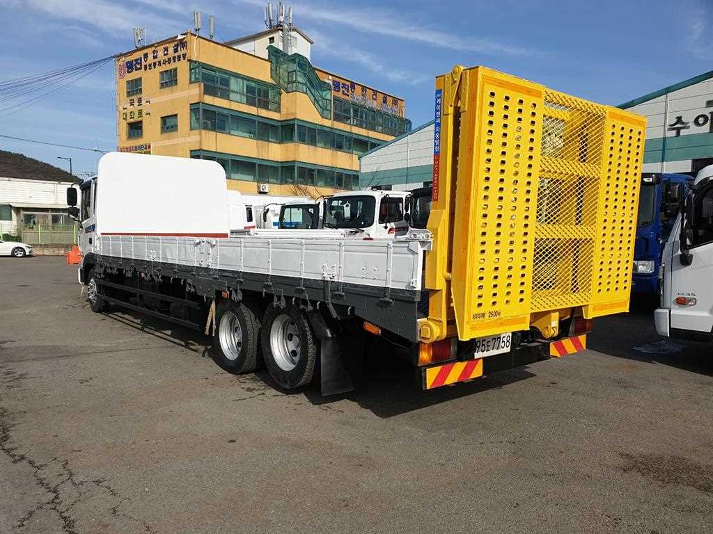 현대 4.5톤 후축 셀프로더 2008년식 주행 768,599km 중고 화물차 상세 이미지 7