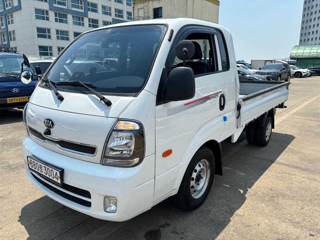 기아 더뉴봉고3 1톤 카고 2020년식 주행 81,856km 중고 트럭 상세 이미지 3