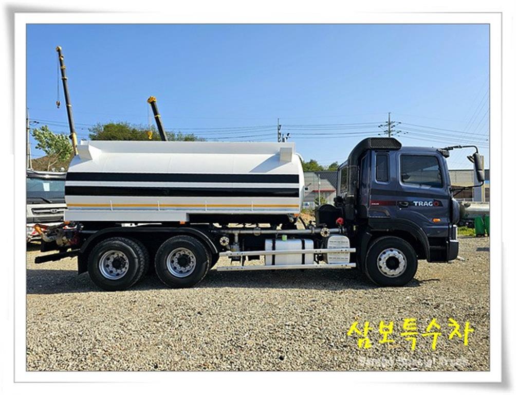 현대 트라고 0리터 살수차 2010년식 중고 화물차 16톤 2010-03 주행 835,573km 상세 이미지 17