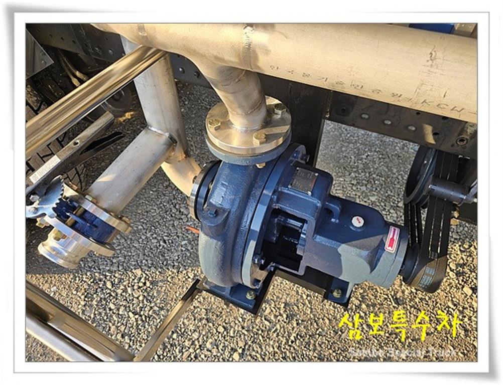 현대 엑시언트 16톤 스텐 고압 살수차 2017년식 중고 화물차 2017-12 주행 238,770km 상세 이미지 5