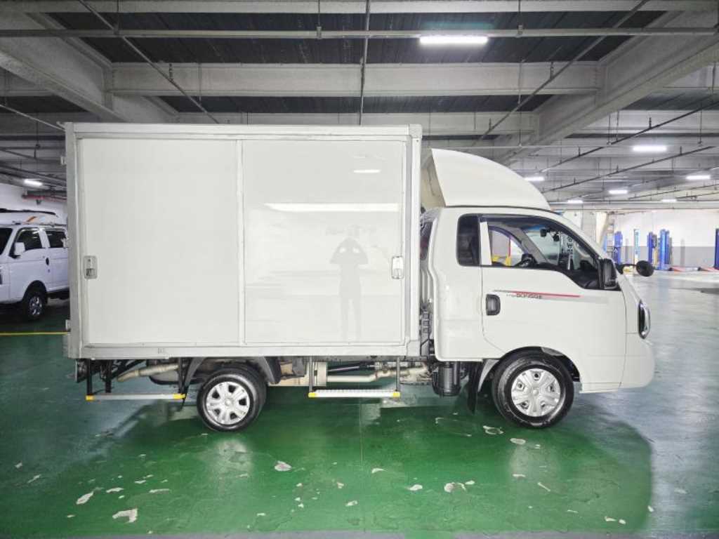 기아 봉고3 1톤 하이내장탑 2024년식 주행 41,406km 중고 화물차 상세 이미지 3