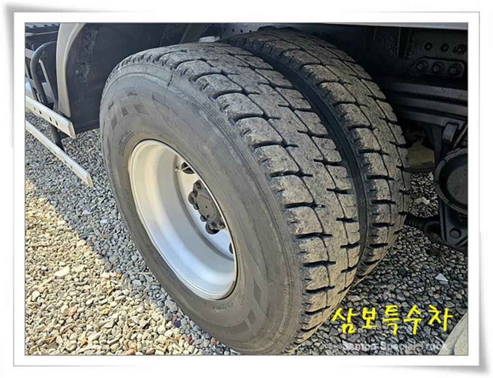 현대 트라고 0리터 살수차 2010년식 중고 화물차 16톤 2010-03 주행 835,573km 상세 이미지 14