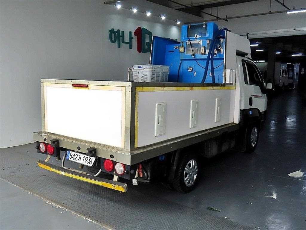 기아 더뉴봉고3 1.3톤 활어차 2023년식 주행 121,573km 중고 화물차 상세 이미지 4