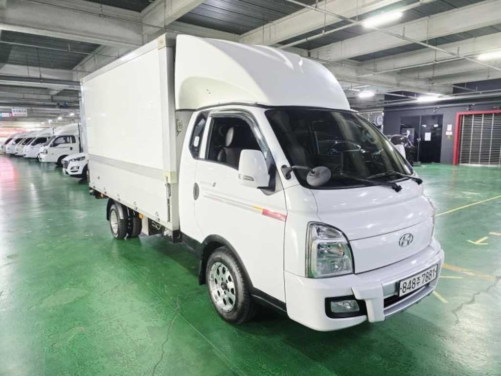 현대 포터2 1.3톤 롱바디 전동식 윙바디 2023년식 주행 215,899km 중고 화물차 상세 이미지 6