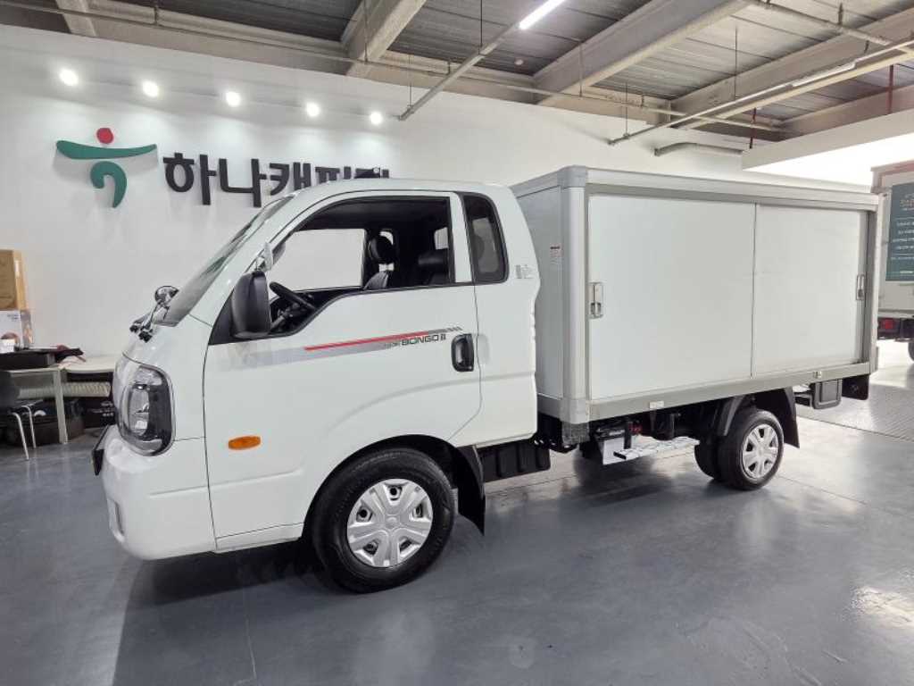 기아 봉고3 1톤 미닫이탑 2024년식 주행 23,432km LPG 오토 중고 화물차 내장탑 대표 이미지