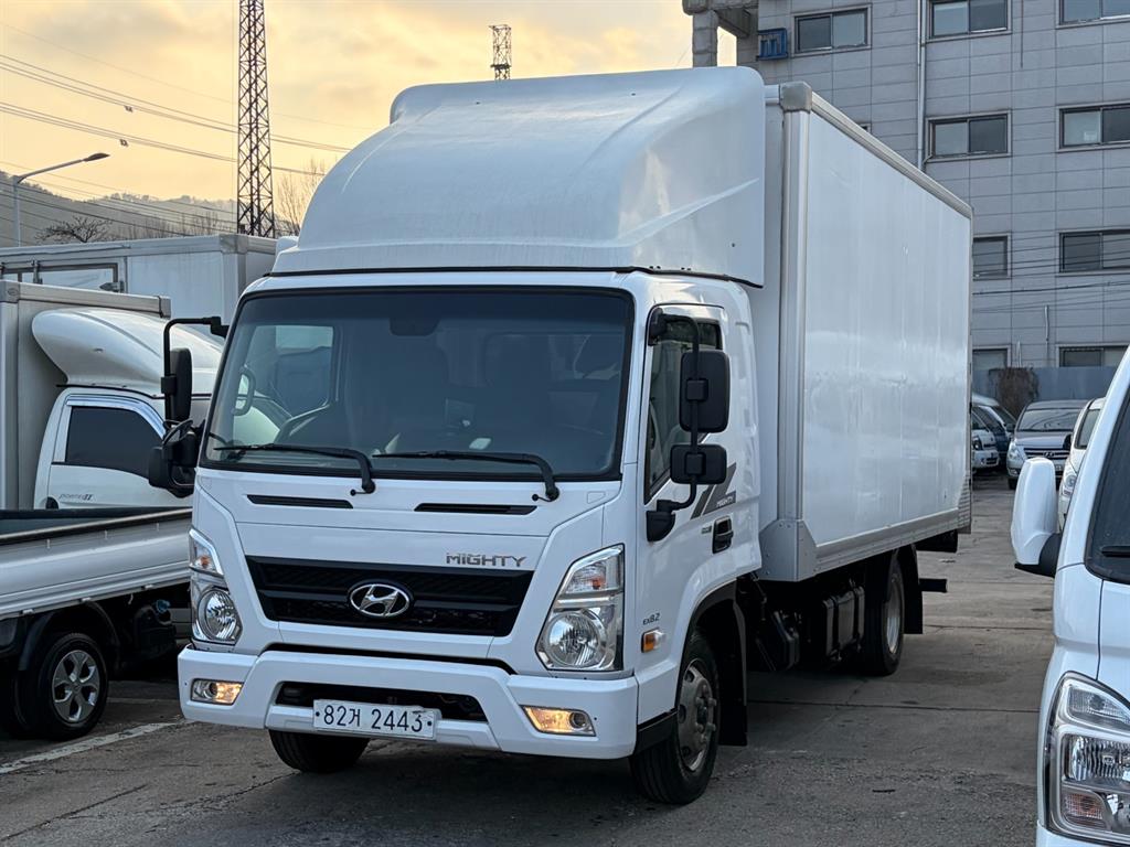 2018년식 주행 377,930km 현대 올뉴마이티 3.5톤 하이내장탑 파워게이트 중고 화물차 익스탑 대표 이미지