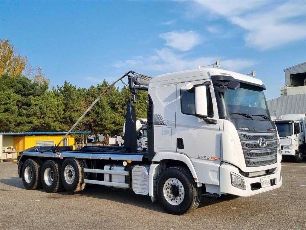 현대 엑시언트 24톤 1+3축 암롤트럭 2018년식 주행 371,200km 중고 화물차 대표 이미지