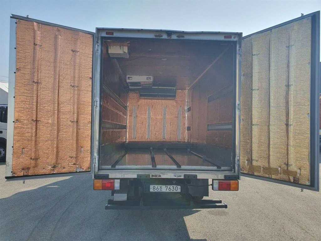 3.5톤 냉동탑 2017년식 주행 438,275km 중고 화물차 상세 이미지 11