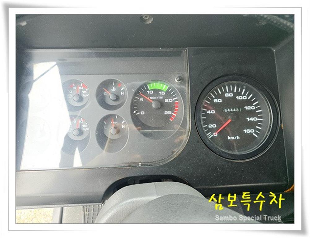 현대 뉴 파워트럭 8.5톤 스텐 살수차 2005년식 중고 화물차 2005-09 주행 964,443km 상세 이미지 10
