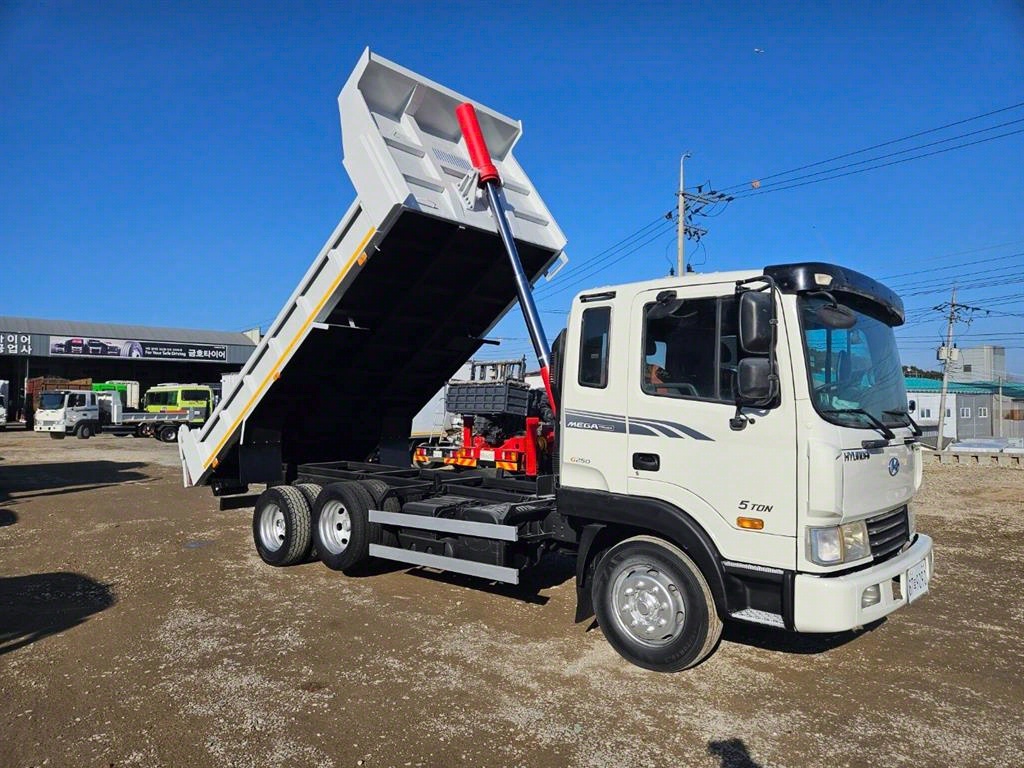 2010년식 주행 272,535km 현대 4.5톤 저상 앞축 롱덤프 중고 화물차 상세 이미지 10