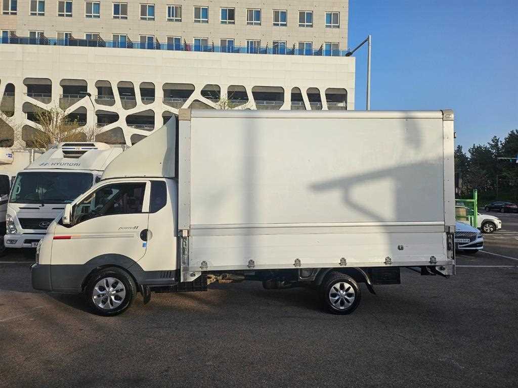 현대 포터2 1톤 롱바디 윙바디 2018년식 주행 243,121km 중고 화물차 상세 이미지 7