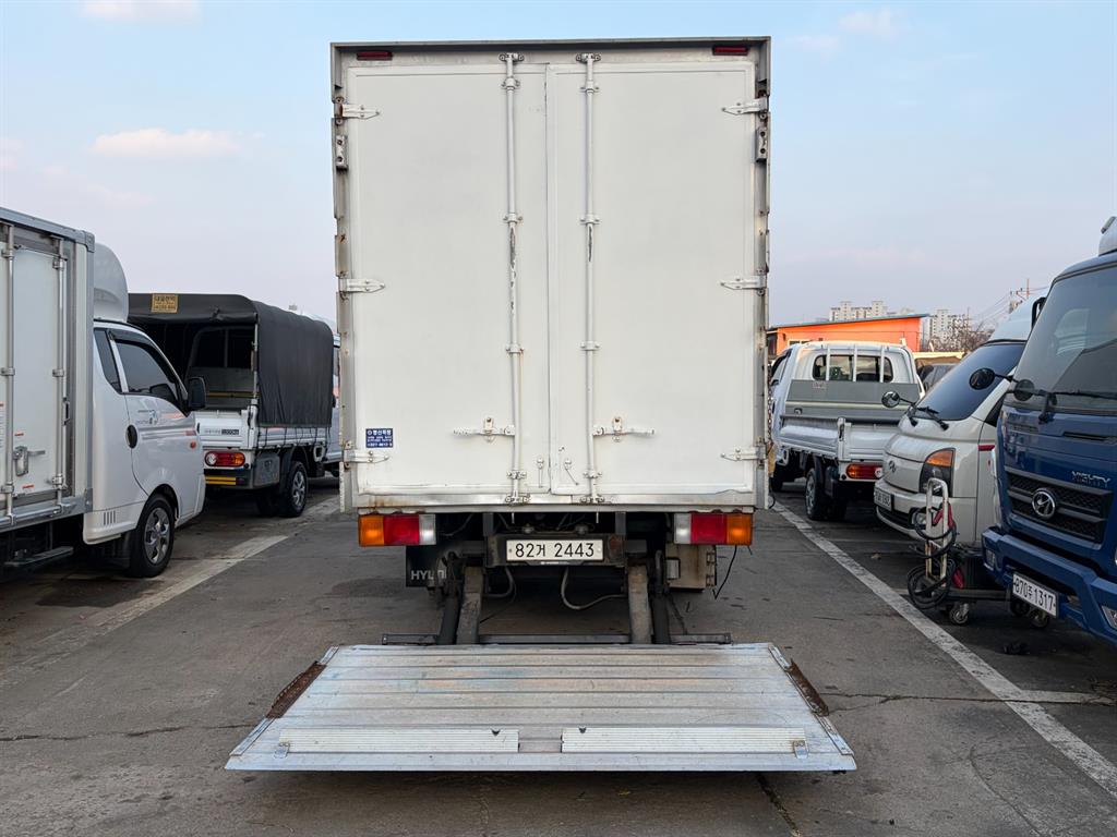 2018년식 주행 377,930km 현대 올뉴마이티 3.5톤 하이내장탑 파워게이트 중고 화물차 익스탑 상세 이미지 7