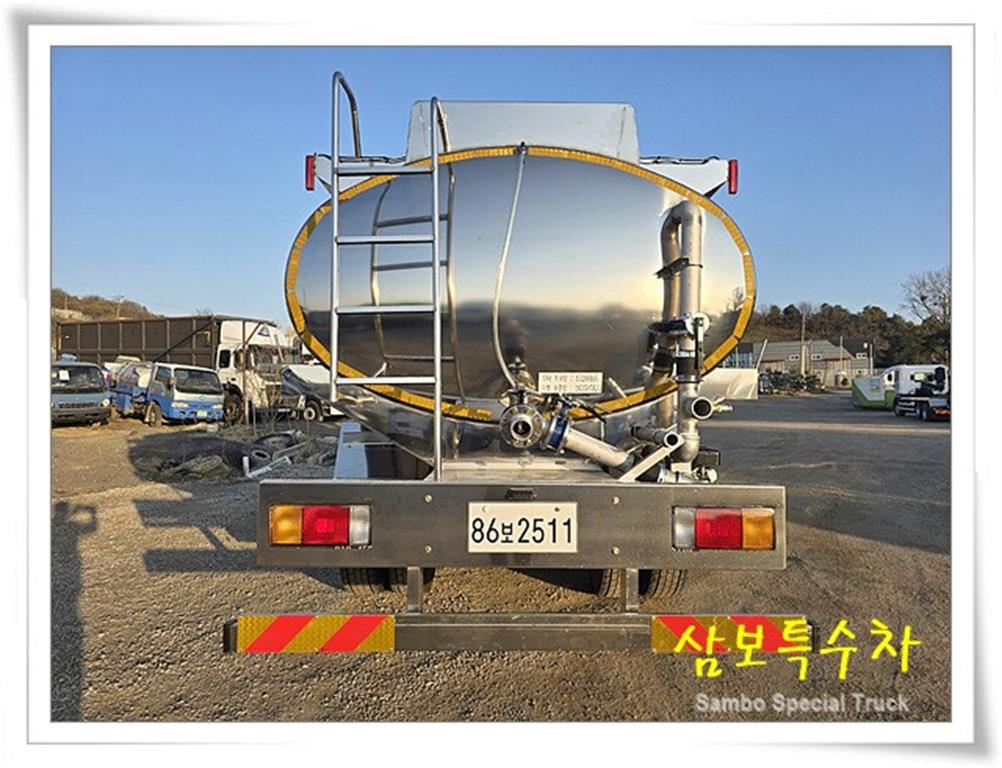 현대 엑시언트 16톤 스텐 고압 살수차 2017년식 중고 화물차 2017-12 주행 238,770km 상세 이미지 19