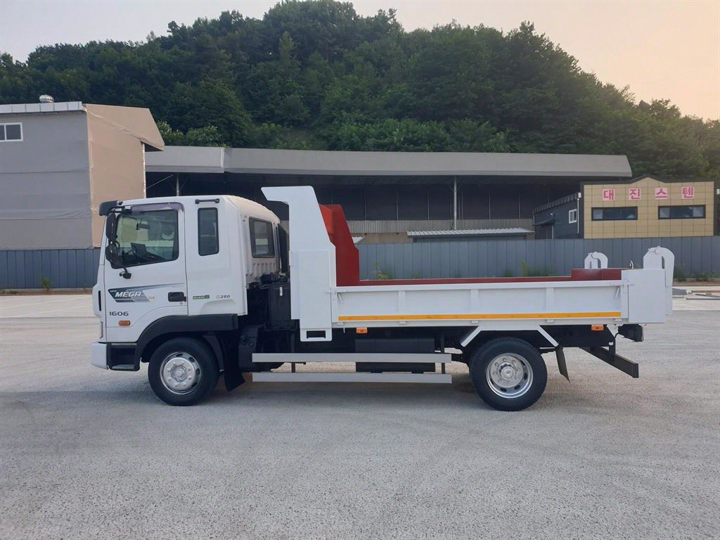 현대 5톤 저상 덤프 2018년식 주행 153,616km 중고 화물차 상세 이미지 8