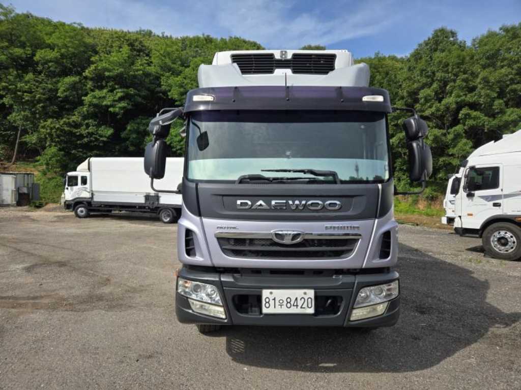 중대형화물 냉동탑 4.5톤 2017년식 주행 393,631km 중고 화물차 상세 이미지 2