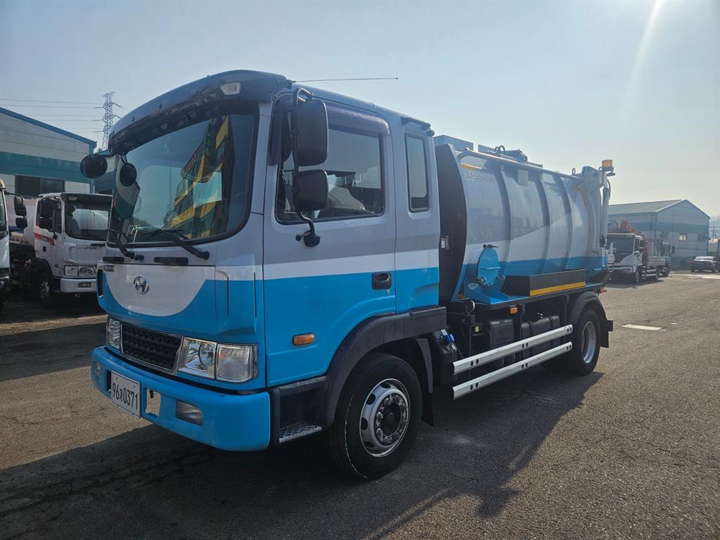 현대 메가트럭 6.7톤 승인 밀판식 음식물차 2019년식 주행 44,067km 중고 화물차 상세 이미지 2
