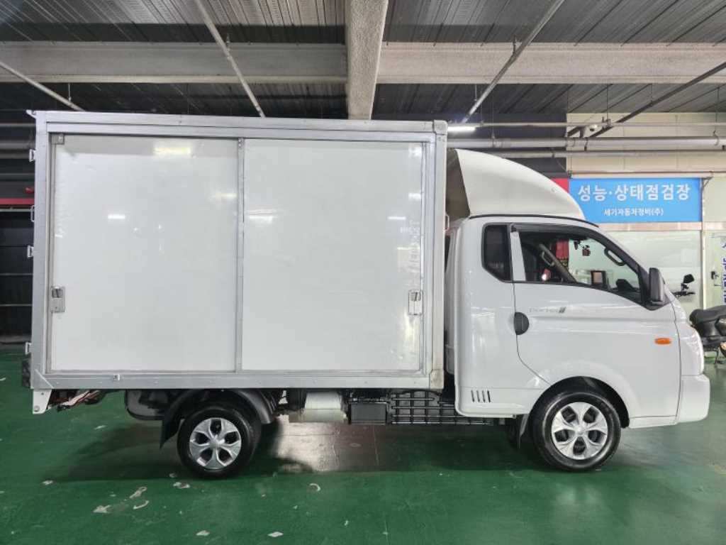 현대 포터2 LPG 1톤 하이내장탑 2024년식 주행 15,831km 중고 화물차 상세 이미지 17