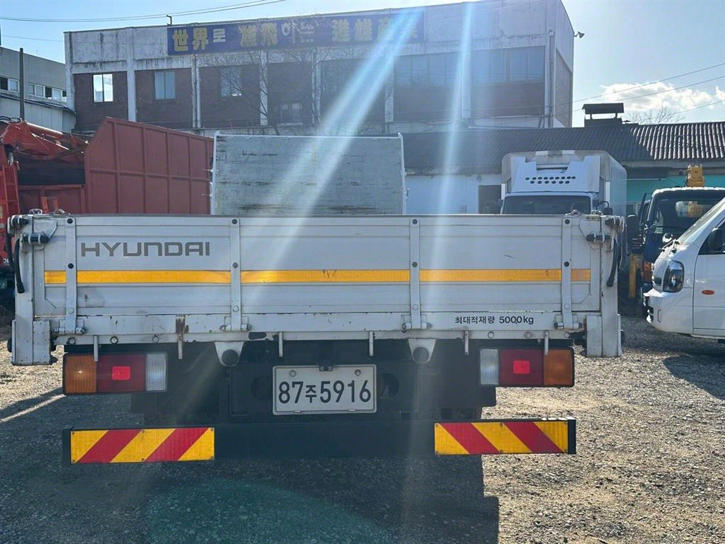 현대 메가트럭 5톤 카고 중고 화물차 2020년식 주행 183,800km 상세 이미지 5