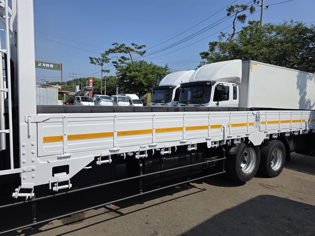 현대 메가트럭 4.5톤 카고 중고 트럭 2014 주행 495,826km 상세 이미지 4