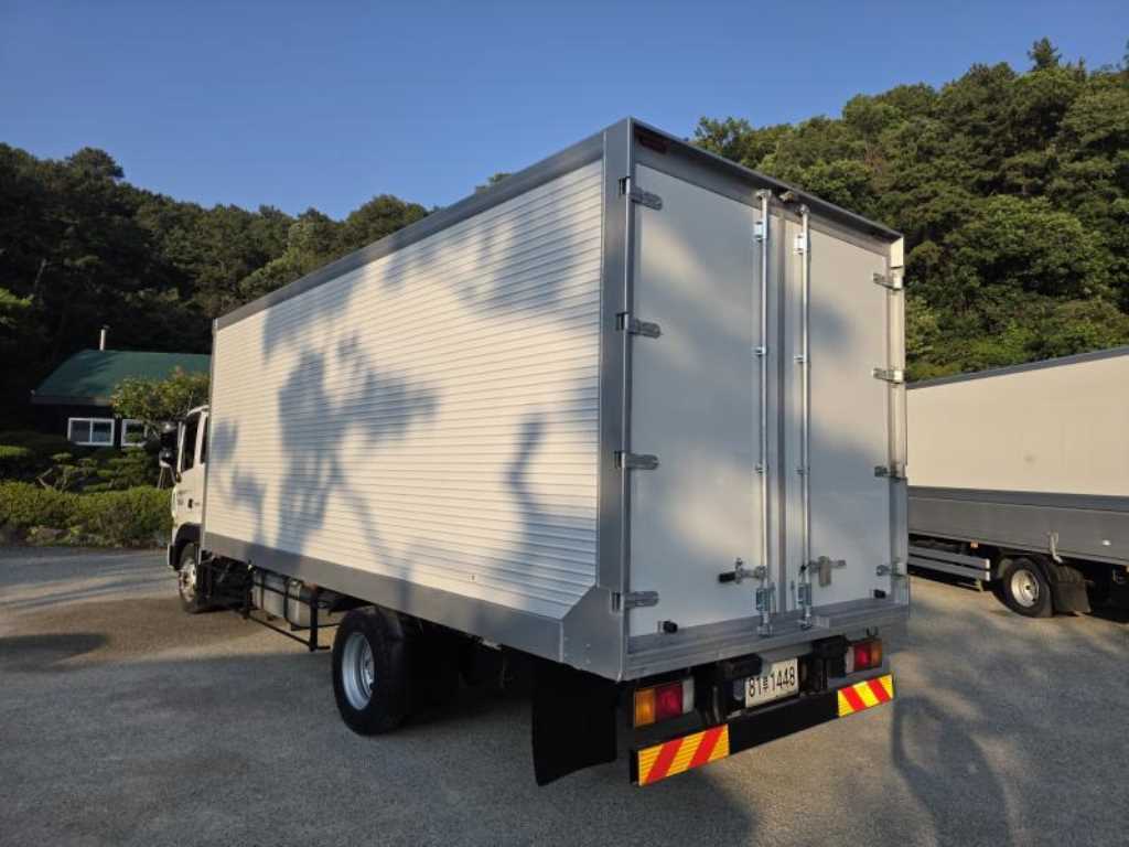 현대 메가트럭 5톤 냉동탑 중고 화물차 2015 주행 212,952km 상세 이미지 6