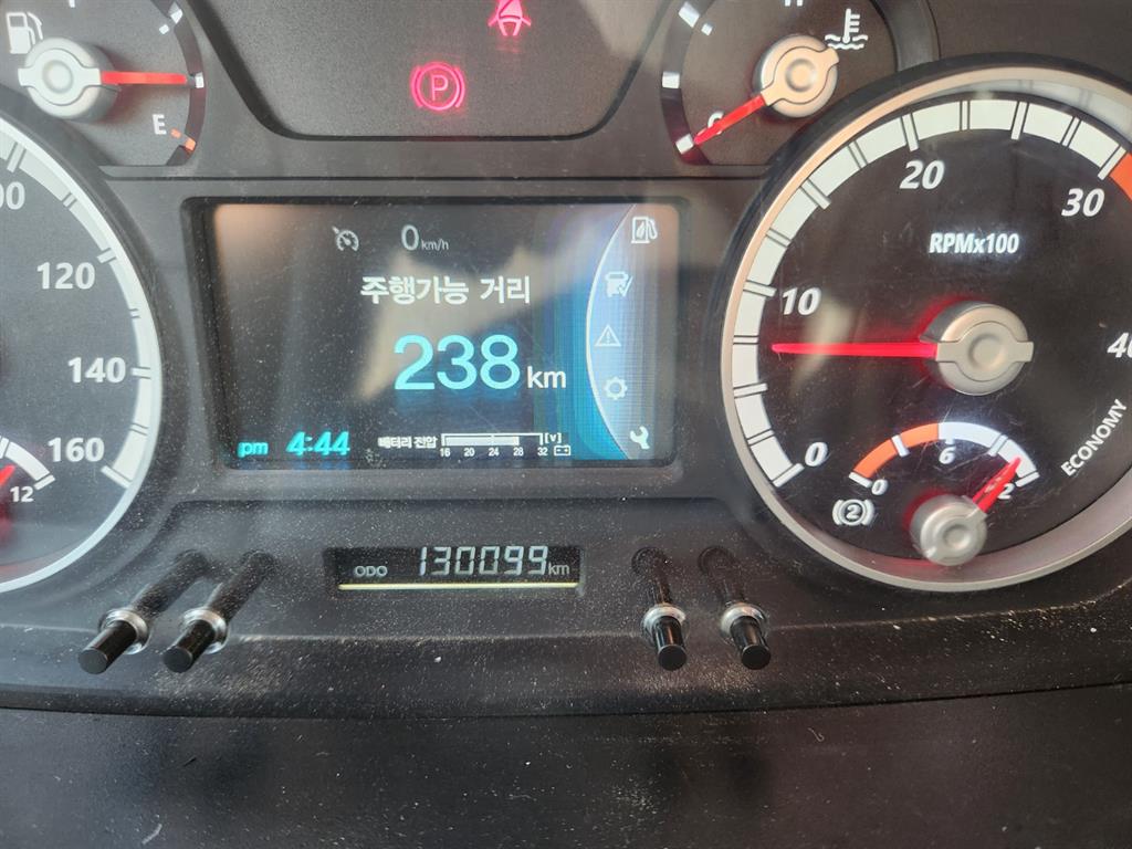타타대우 더쎈 3톤 광폭 카고 2021년식 주행 129,416km 중고 트럭 상세 이미지 8