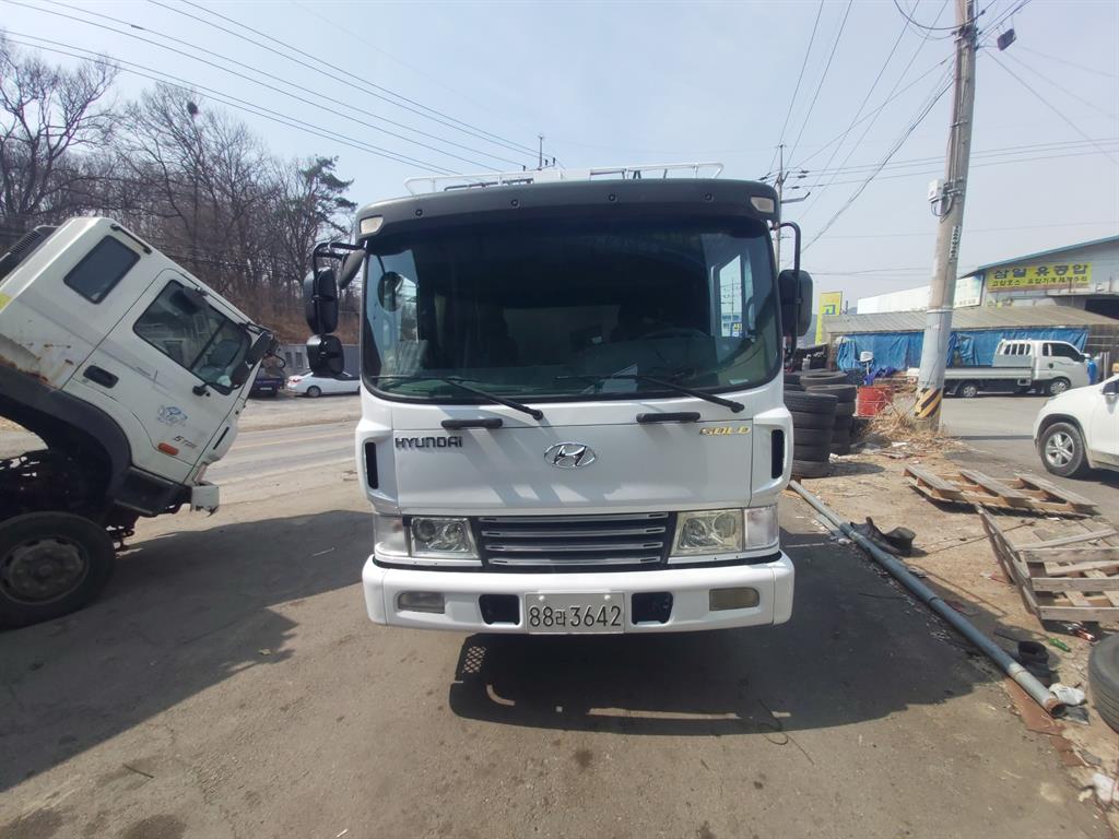 현대 메가트럭 4.5톤 카고 중고 트럭 2011년식 주행 999,999km 대표 이미지
