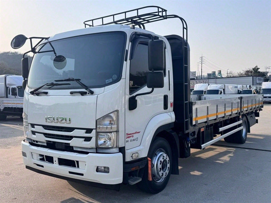 이스즈 포워드 4.5톤 카고 2021년식 주행 356,237km 중고 트럭 대표 이미지