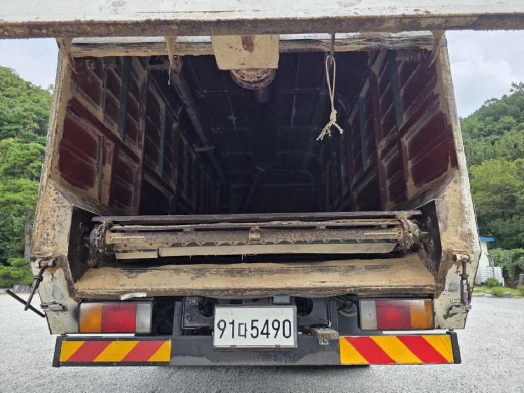 현대 메가트럭 5톤 왕겨및톱밥운송 중고 화물차 그 밖에 2015 주행 237,936km 상세 이미지 10