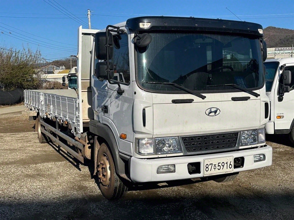 현대 메가트럭 5톤 카고 중고 화물차 2020년식 주행 183,800km 상세 이미지 3