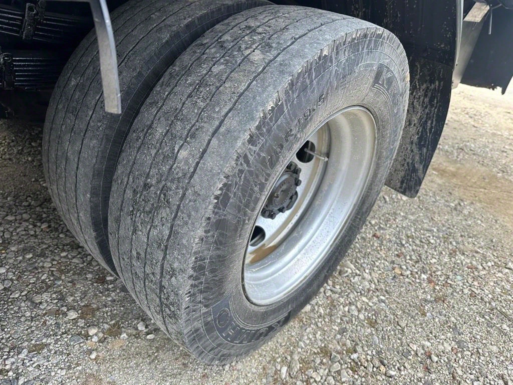 현대 메가트럭 7톤 증톤 극초장축 카고 2016년식 중고 화물차 2016-07 주행 334,200km 상세 이미지 19