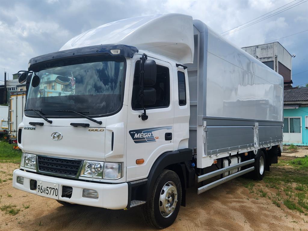 현대 메가트럭 5톤 윙바디 2020년식 중고 화물차 2020-05 주행 46,463km 대표 이미지