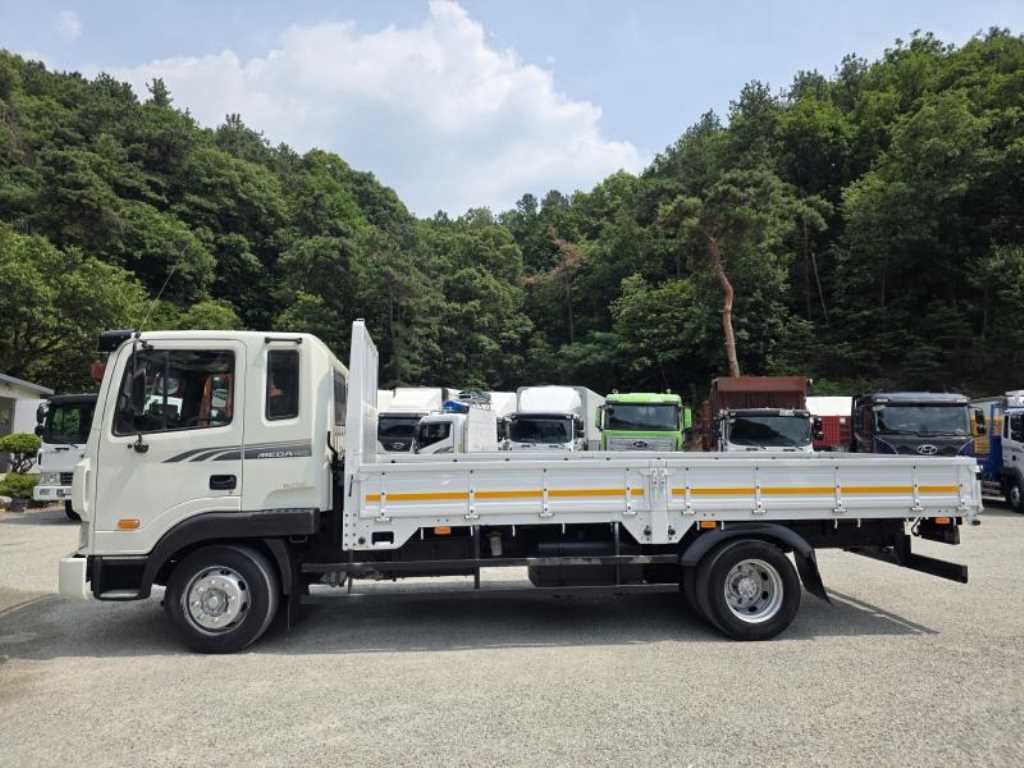 현대 메가트럭 5톤 중축 카고 중고 화물차 2011년식 주행 626,966km 상세 이미지 8