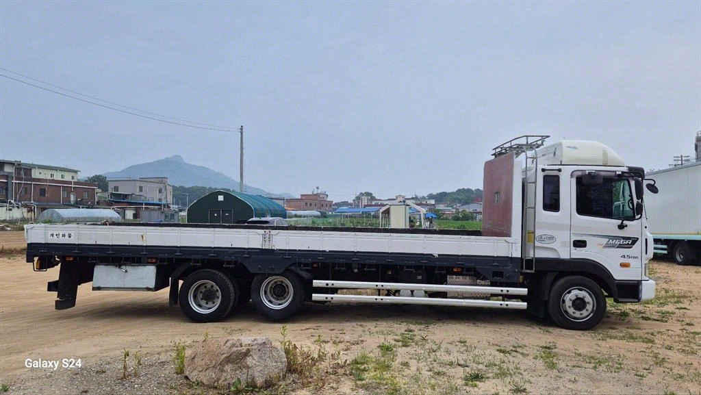 현대 메가트럭 4.5톤 카고 2017년식 주행 523,567km 중고 트럭 상세 이미지 7