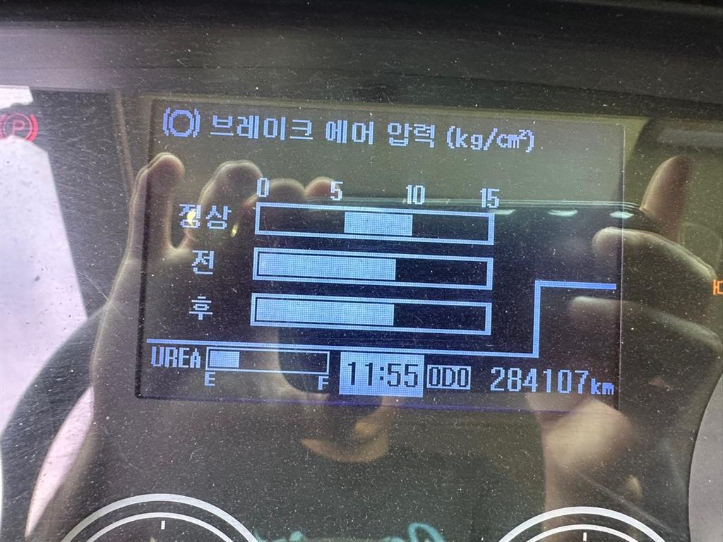 현대 메가트럭 5톤 초장축 카고 2015년식 주행 284,107km 중고 트럭 상세 이미지 8
