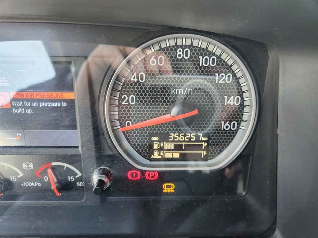 이스즈 포워드 4.5톤 카고 2021년식 주행 356,237km 중고 트럭 상세 이미지 16