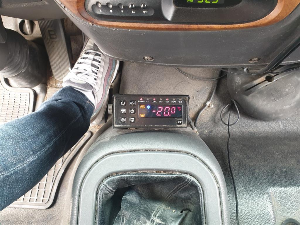 현대 메가트럭 5톤 냉동탑 2006년식 주행 380,000km 중고 화물차 상세 이미지 11