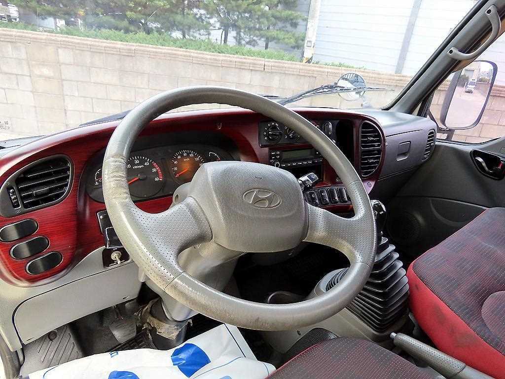 현대 e-마이티 큐티 2톤 카고 2017년식 주행 151,745km 중고 화물차 상세 이미지 6