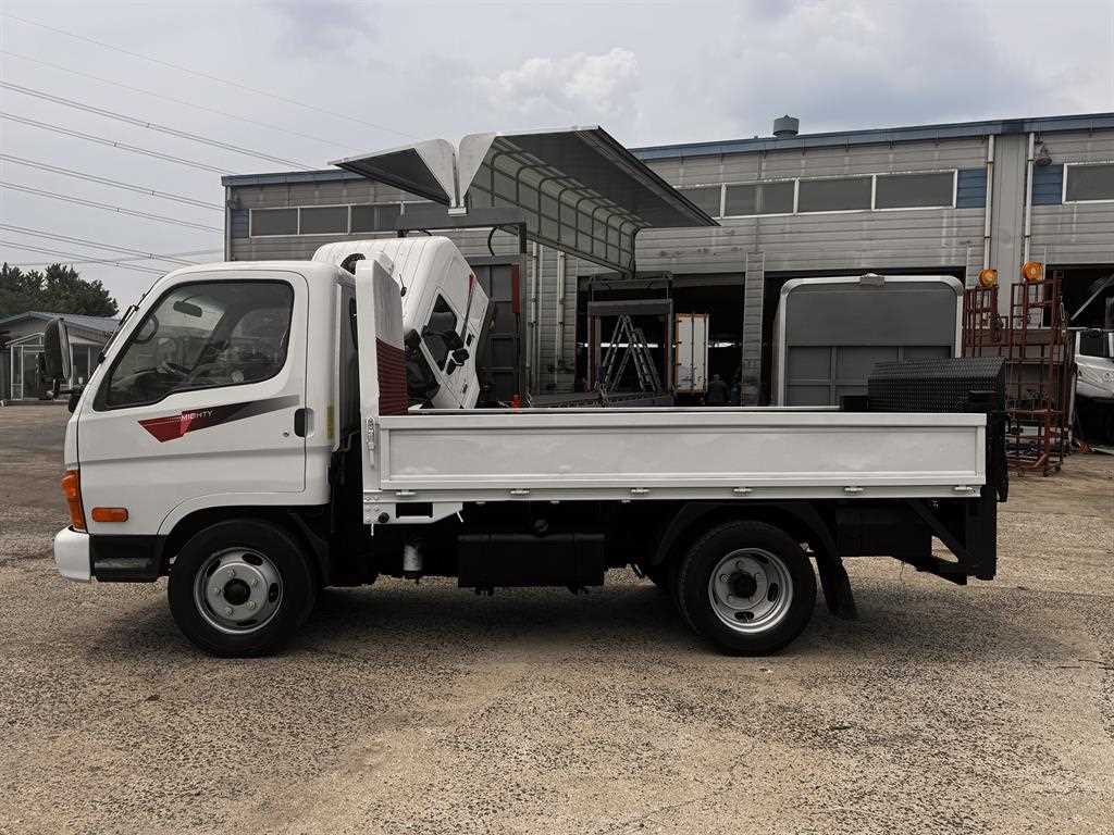 현대 마이티 2톤 고상 카고 파워게이트 2013년식 주행 335,145km 중고 화물차 상세 이미지 4