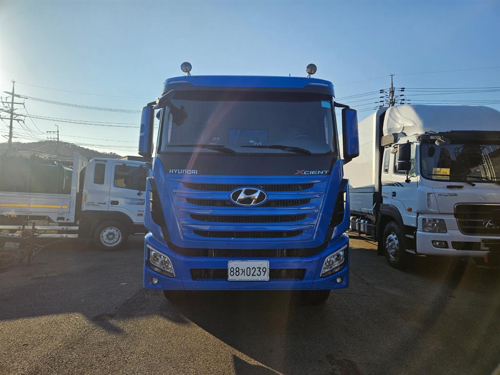 현대 엑시언트 25톤 버큠로리 2018년식 주행 493,512km 중고 화물차 24톤 홈/탱크로리 상세 이미지 3