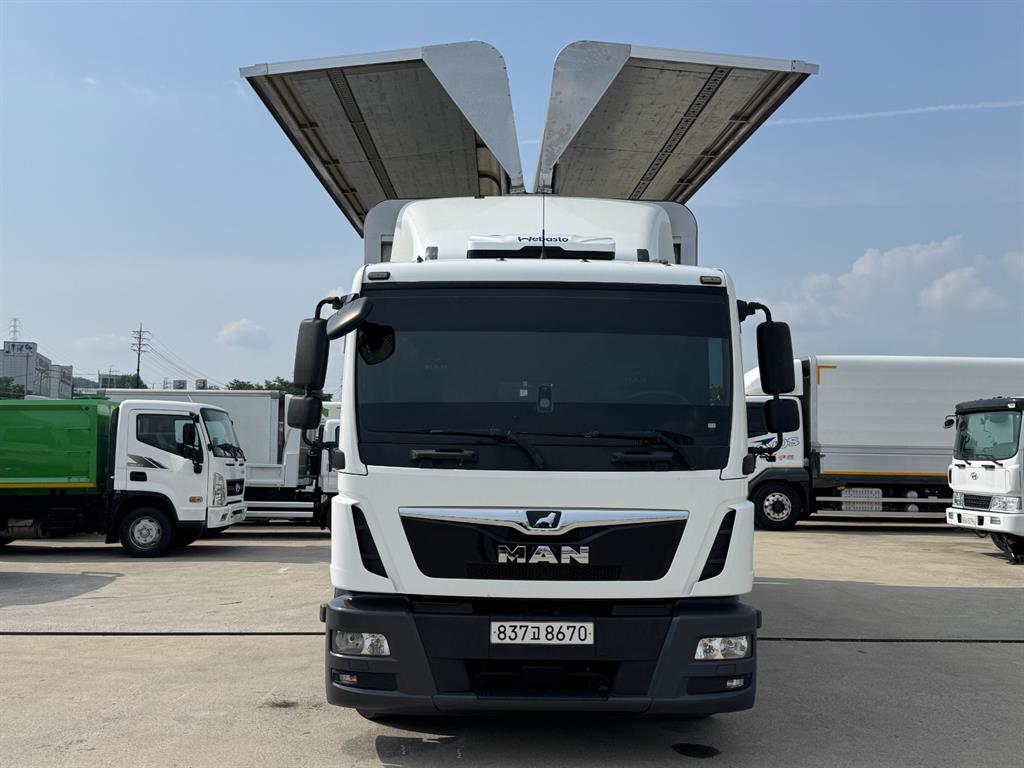 만트럭 TGL 3.5톤 윙바디 2020년식 중고 화물차 2020-03 주행 381,099km 상세 이미지 9