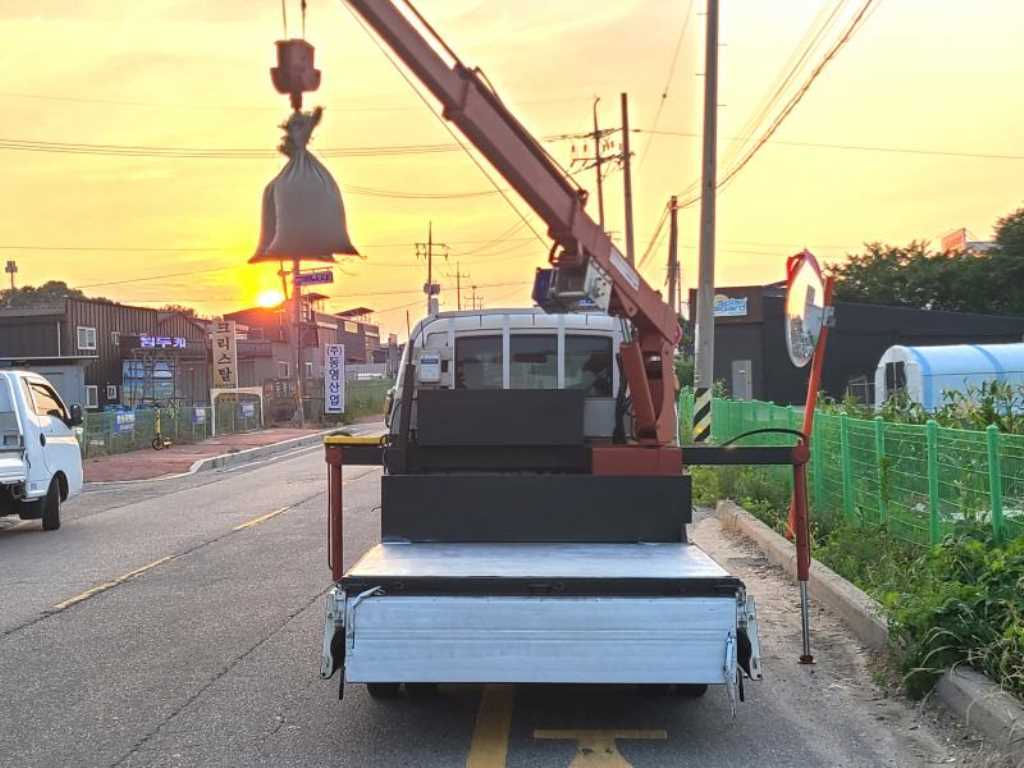 기아 더 뉴 봉고3 1톤 크레인 2021년식 주행 170,789km 중고 화물차 상세 이미지 2