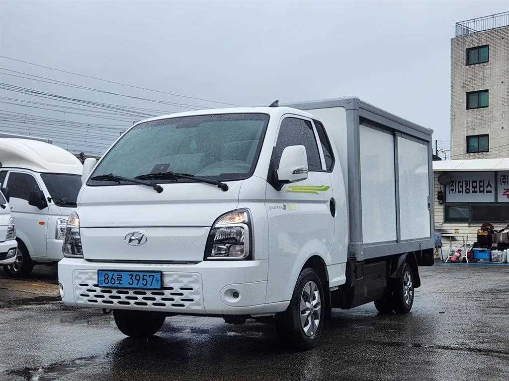 현대 포터2 EV 1톤 저상 내장탑 2023년식 주행 63,317km 중고 화물차 상세 이미지 16