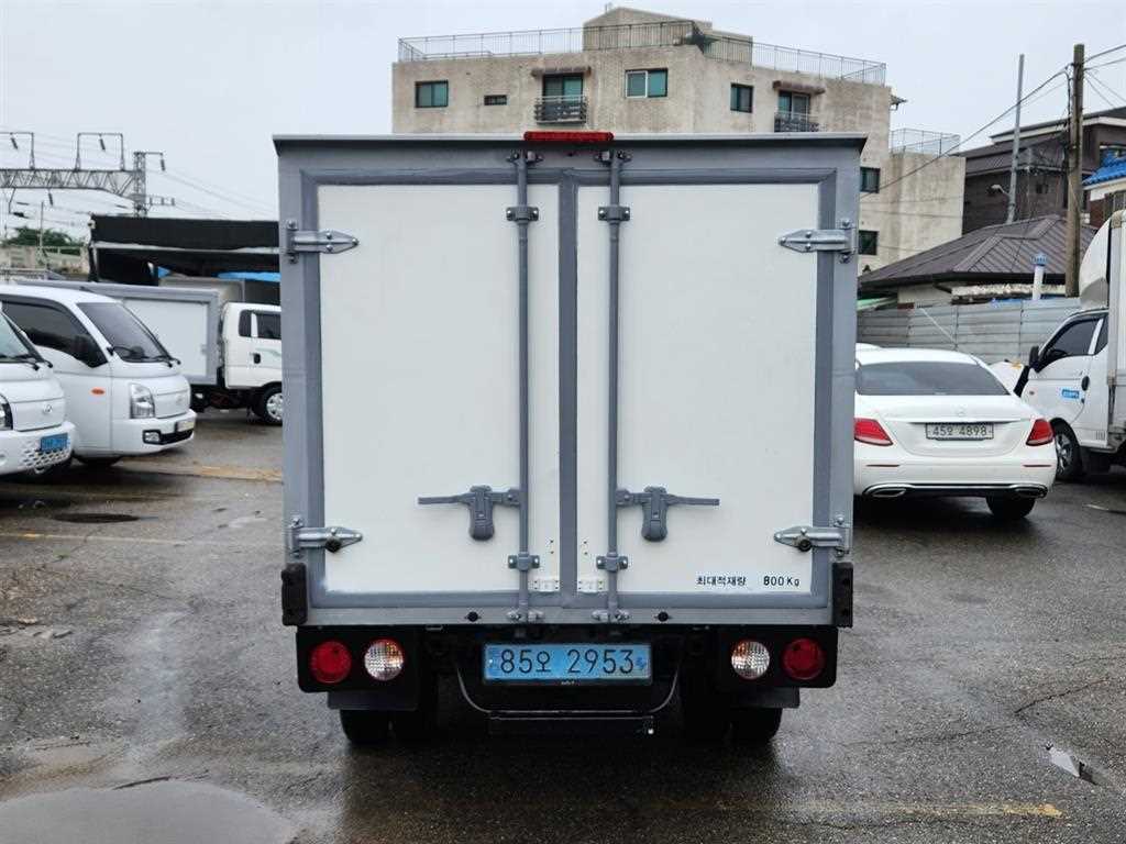 기아 봉고3 EV 1톤 저상내장탑 2022년식 주행 105,933km 중고 화물차 상세 이미지 17