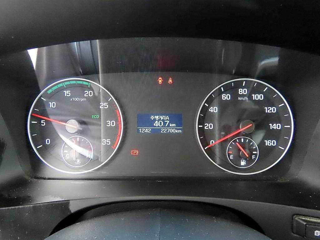 현대 마이티 2.5톤 내장탑 파워게이트 2021년식 주행 22,684km 중고 화물차 상세 이미지 12