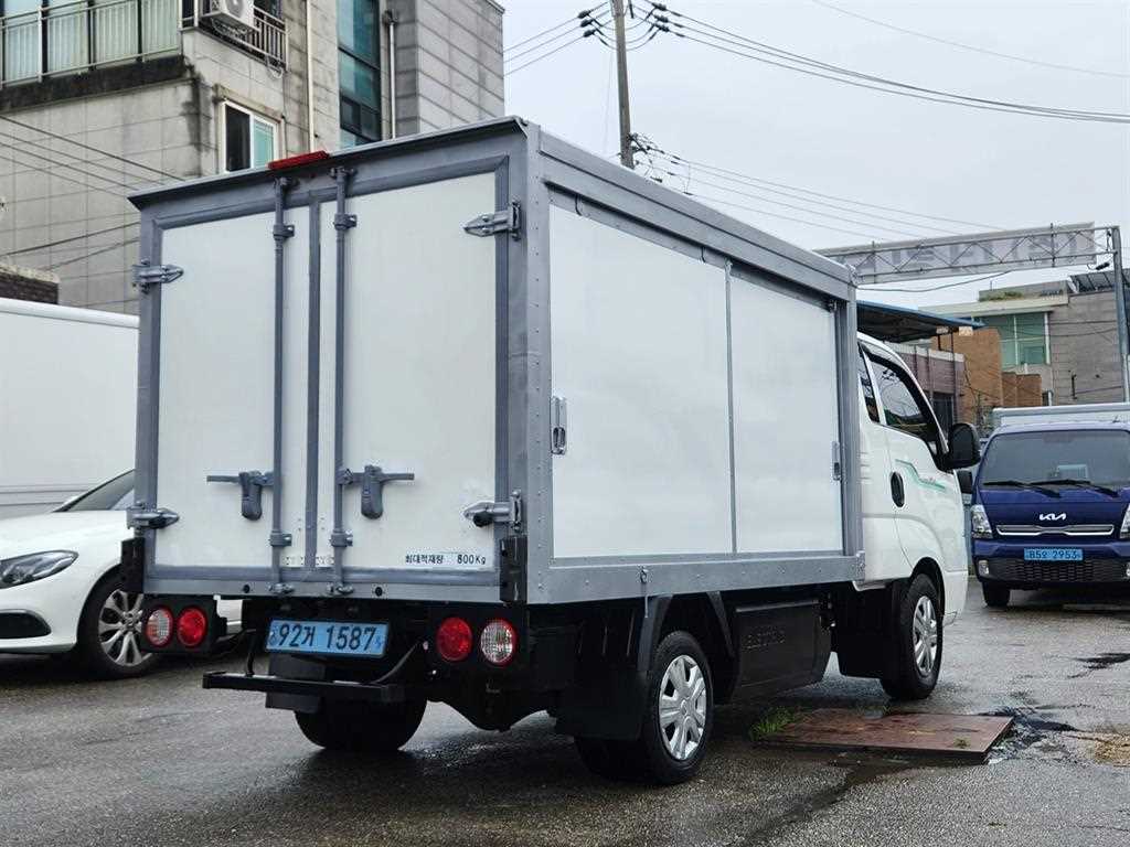 기아 봉고3 EV 1톤 저상 내장탑 2022년식 주행 65,933km 중고 화물차 상세 이미지 18
