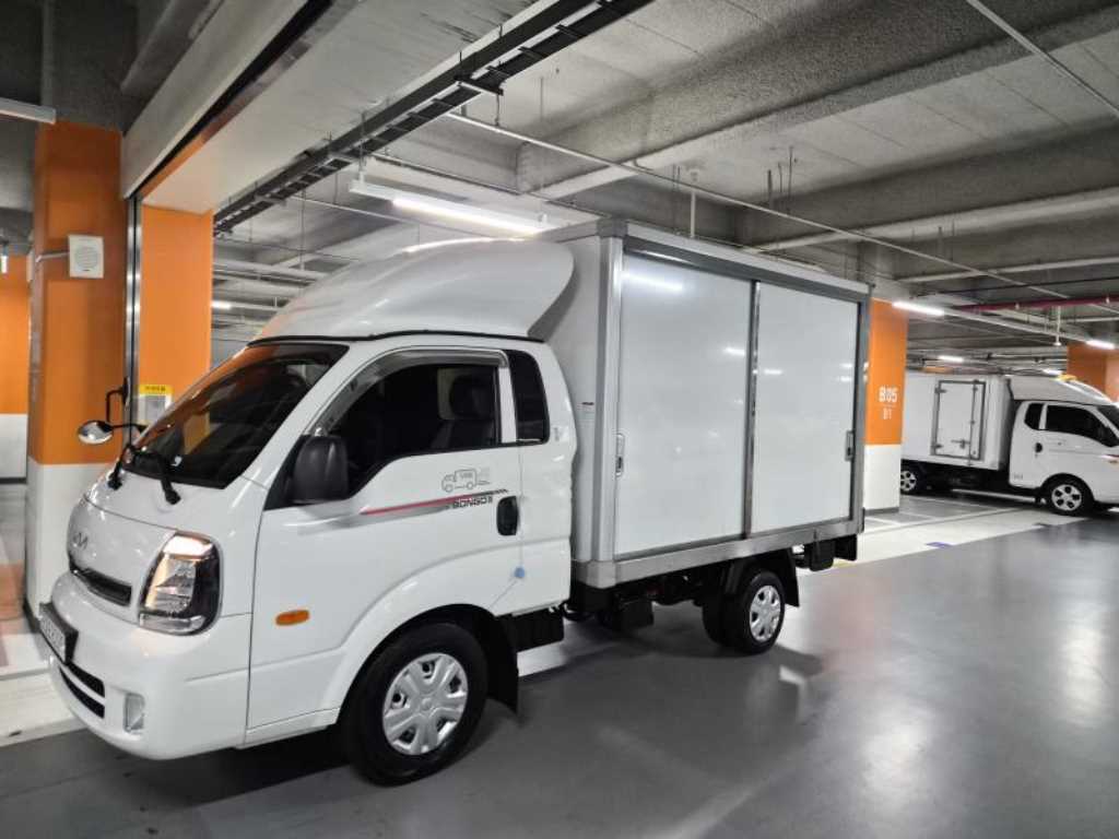기아 봉고3 1톤 LPG 택배전용 하이탑 2025년식 주행 11,721km 중고 화물차 익스탑 상세 이미지 2