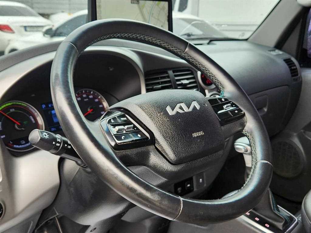 기아 봉고3 EV 1톤 저상내장탑 2022년식 주행 105,933km 중고 화물차 상세 이미지 10